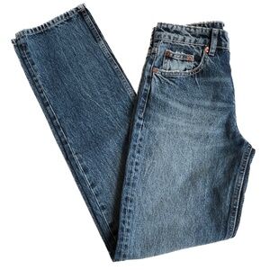 New ZARA Jeans Straight Mid Rise Full Length Size 2 Button Fly Med Wash NWT